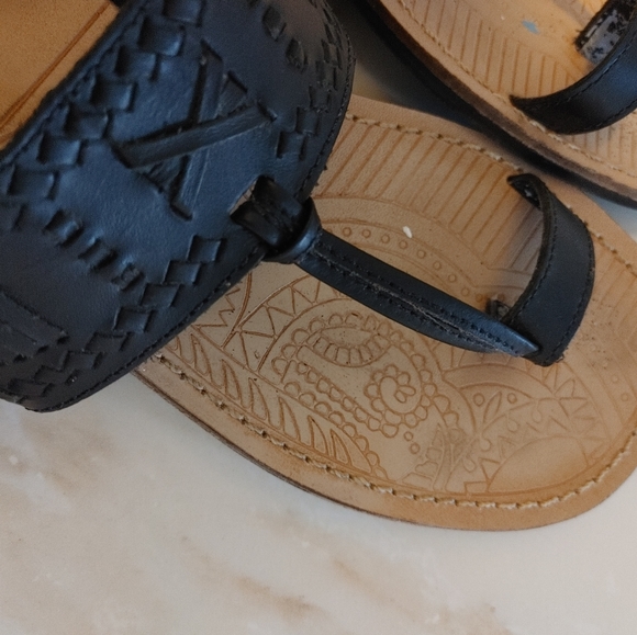 SOLD Real leather  exotic unique bohemian summer sandals - Picture 2 of 7